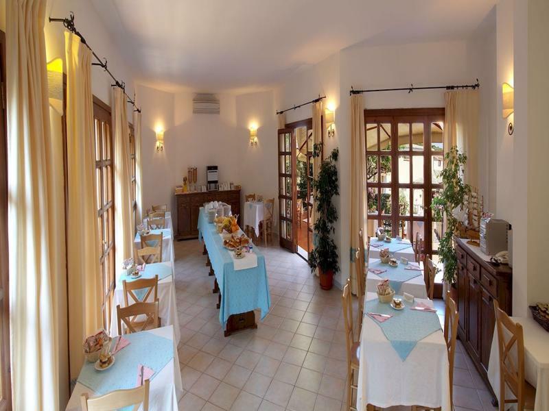 Piccolo Pevero 3* Porto Cervo